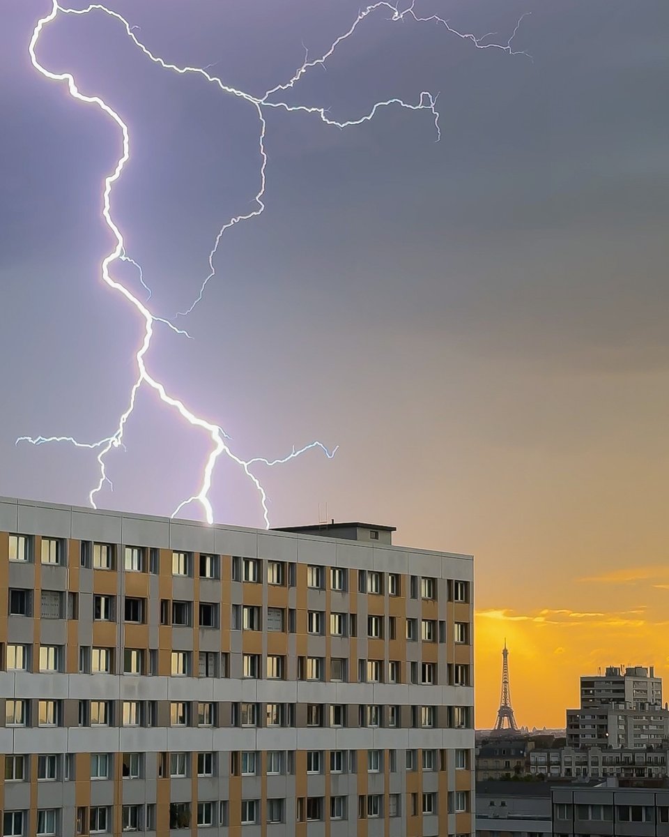 Last Wednesday in Paris ⛈
Thanks to ©alpha_obscura for sharing! An incredible moment.
#visitparisregion #explorefrance