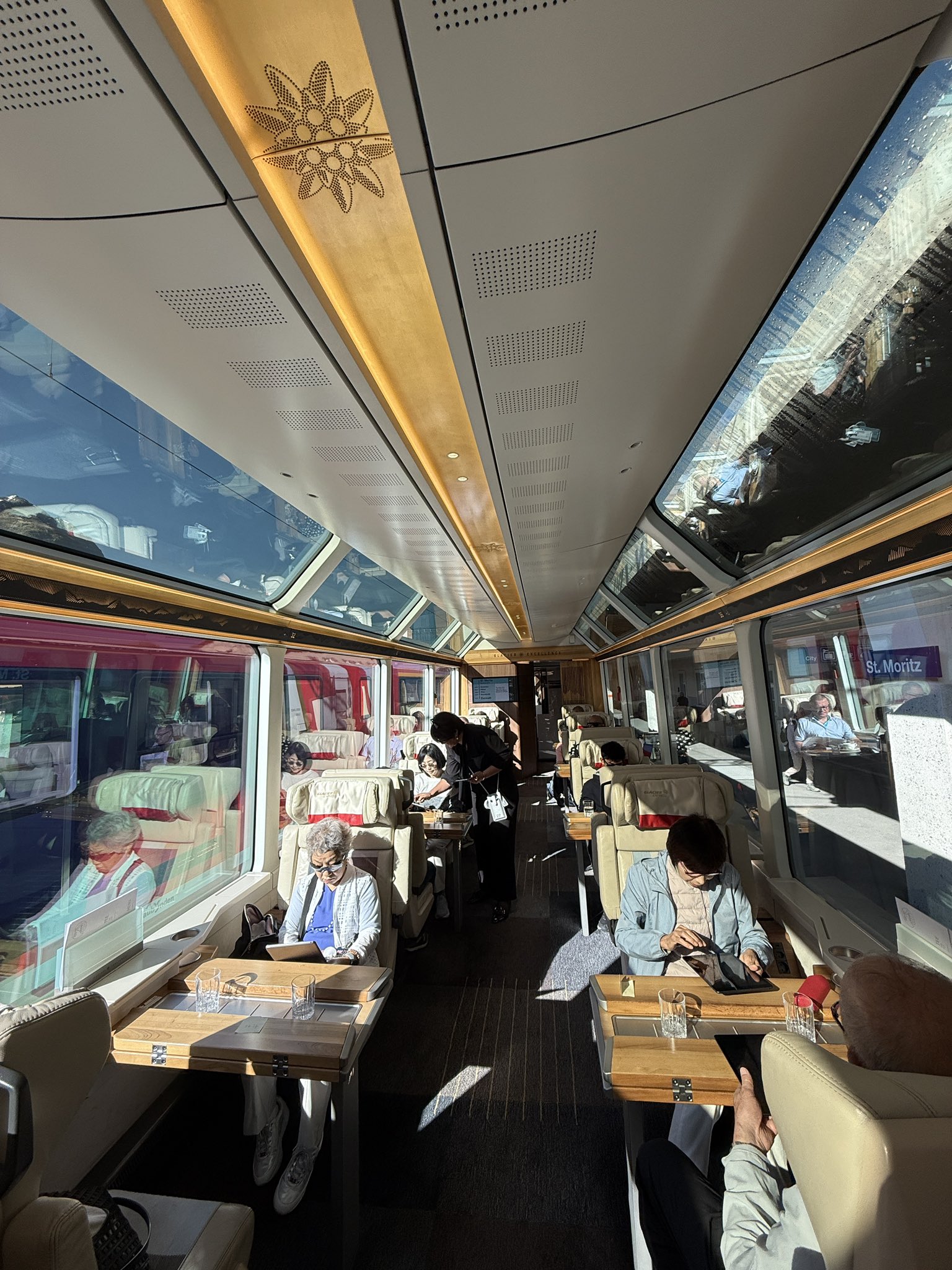 スイスひとり旅2023⑯氷河特急乗車記｜Planet Journey