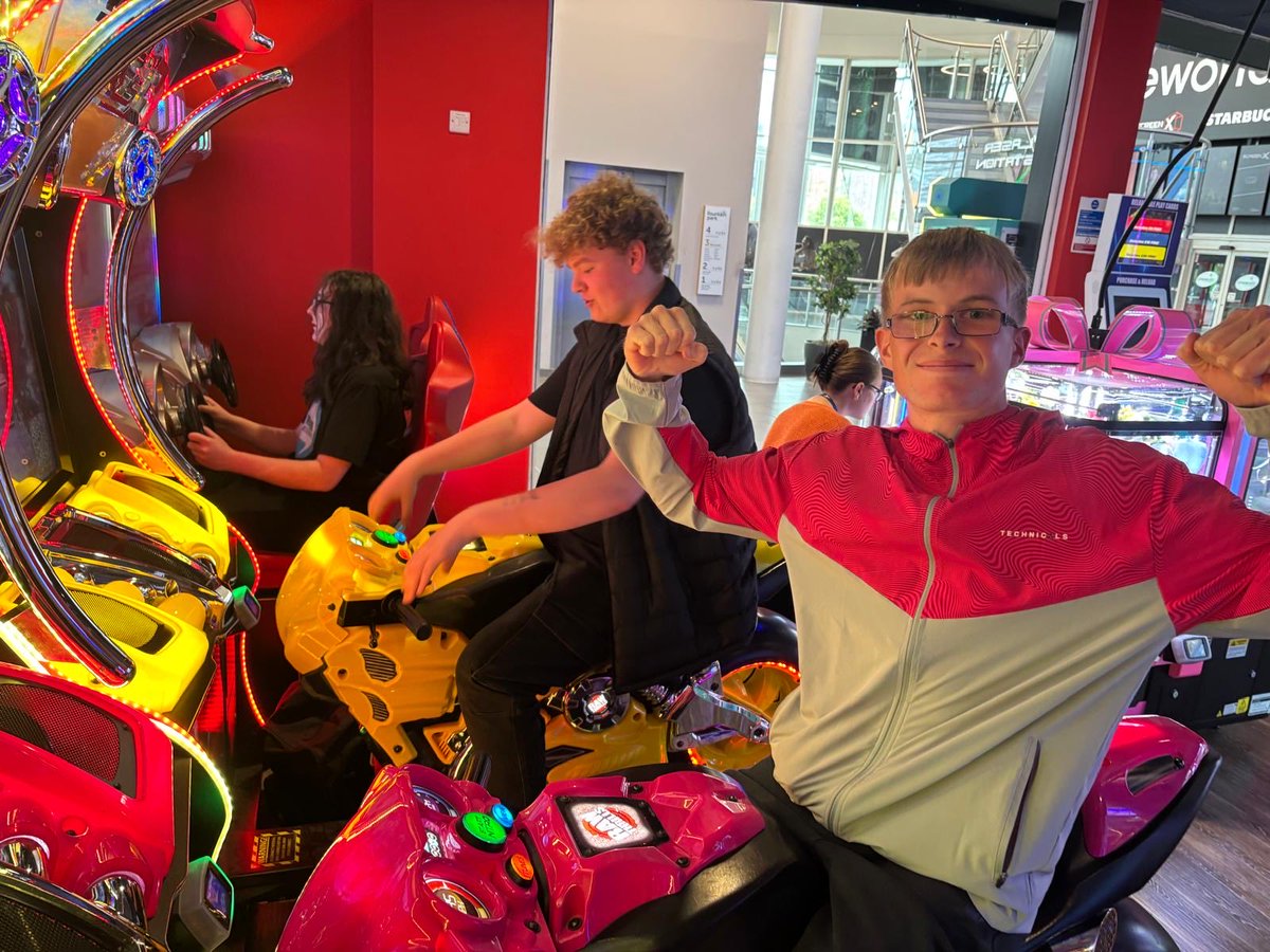 Meadowpark (@meadowparkcp) on Twitter photo Forth class had a fun end to the term with a laser tag trip. Happy holidays guys! #schoolsoutforsummer <a href="/knoxacademy/">Knox Academy</a> Forth class had a fun end to the term with a laser tag trip. Happy holidays guys! #schoolsoutforsummer <a href="/knoxacademy/">Knox Academy</a>