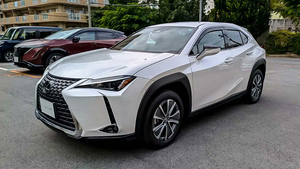 earthcar's tweet photo. ／
壺川駅から徒歩7分💨
那覇市壺川に
#カーシェア がOPEN‼️
＼

LEXUS UX300eが
最安6時間2000円で乗れる🚘

【期間限定7/1～8/31】
新型レクサスがお手頃な金額で借りられる！

#EARTHCAR は入会金・月額料金0円！
距離料金10kmまで無料！

https://t.co/tc7kLxqFXa

#沖縄
#沖縄旅行
#レンタカー https://t.co/qs5Okzpjli