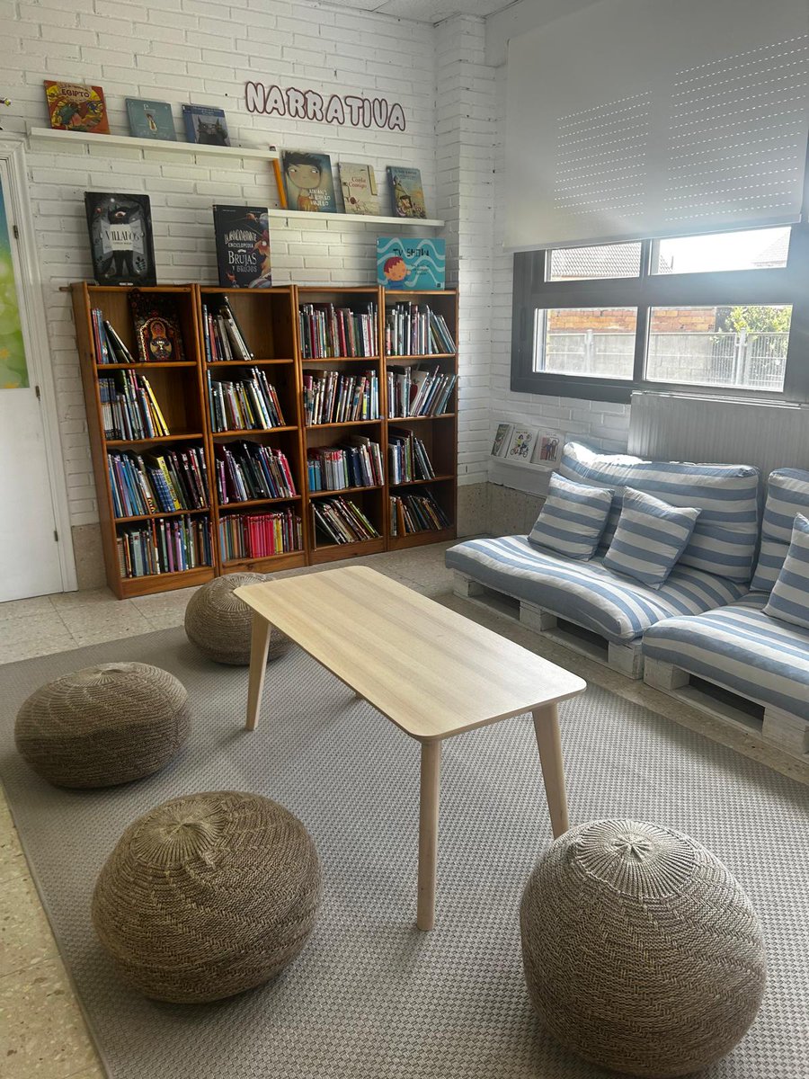 Visitamos a biblioteca do CEIP Torre-Illa (A Illa de Arousa).
#CartografíaPLAMBE25 #bescolaresgal #bescolaresgalabertas