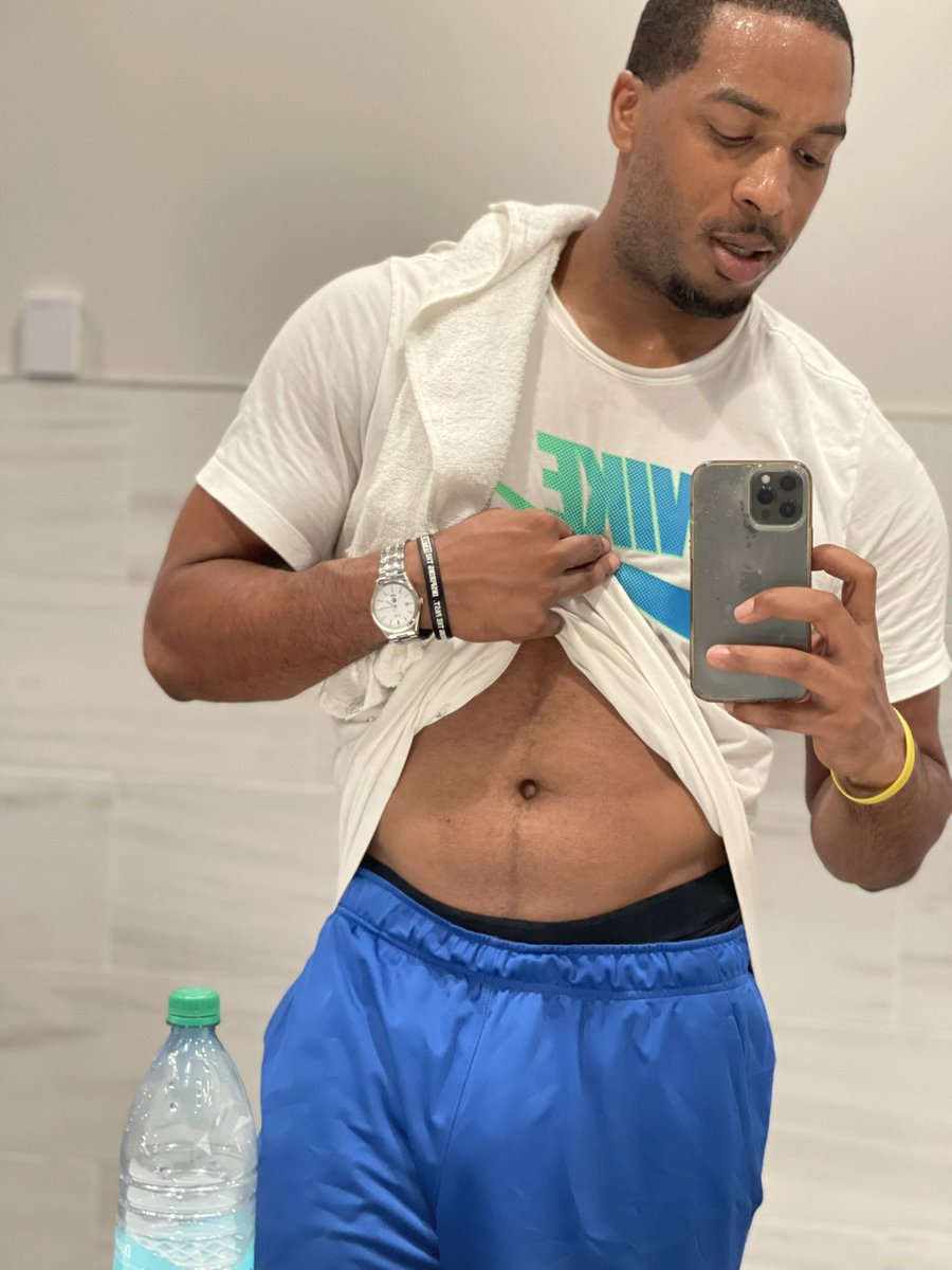 Debonaire_256's tweet photo. Been back at it recently. https://t.co/jG4PeHXwQg