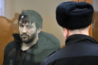 Суд приговорил к 28 годам колонии террориста из Чечни, который зарезал инспектора МАДИ.
Ламберд Ахьядов ожидал еще 5х ваххабитов,чтобы устроить бойню в парке Зарядье
Террорист признался, что был завербован в спортивной школе ММА. Ему обещали заплатить за бойню
В конце 2022 г...