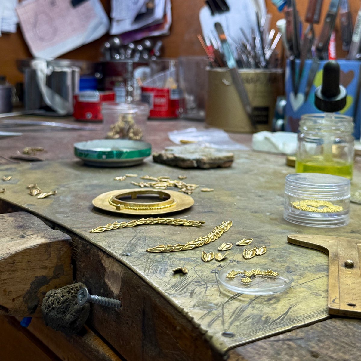 DimosJewelry's tweet photo. Kalimera from our workshop! ☀️🇬🇷

Featured below is a custom piece being crafted today https://t.co/5hGzDMp0T9
