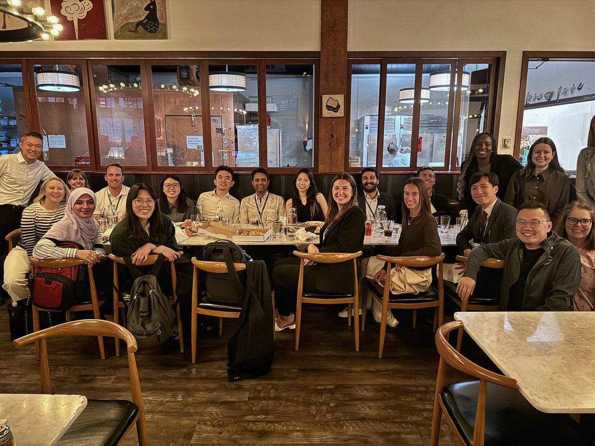 DrNicolasHart's tweet image. I will never stop considering my Flinders team as my academic family (@SurvOnc). Every year at #MASCC25 feels like fun old times. Such a great bunch of people.
