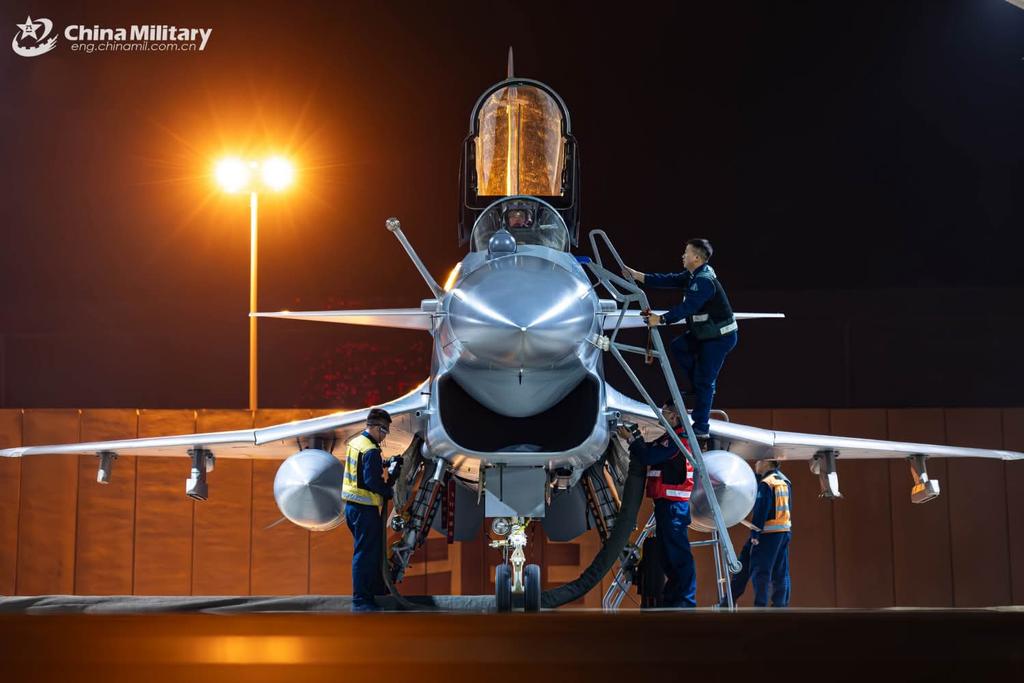 🚨 🇮🇷🇨🇳BREAKING: Iran’s Air Power Is About to Skyrocket

 Tehran is finalizing a major arms deal with China to acquire over 40 Chengdu J-10C fighter jets. A bold move that could shake the balance of power in the region.