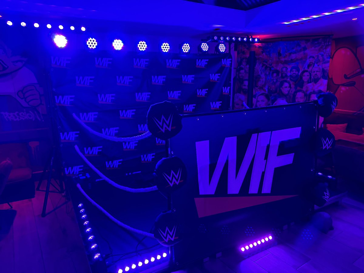 wffexperience's tweet image. 🚨After-Show de Clash in Paris
Comme l’an dernier pour #Backlash, prolongez votre soirée après Clash in Paris avec notre AfterShow!
Partagez un verre avec d’autres passionnés dans une ambiance WWE dans un bar privatisé!
🗓️ Détails et réservations : wffexperience.fr/?tour=after-sh…