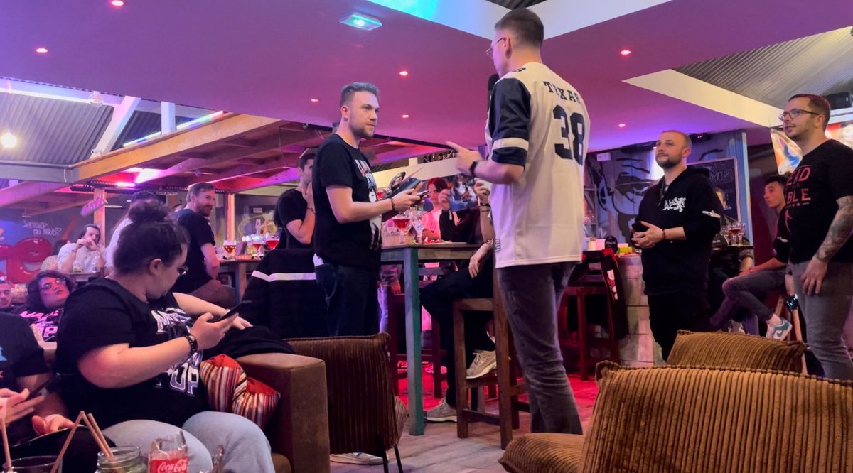 wffexperience's tweet image. 🚨After-Show de Clash in Paris
Comme l’an dernier pour #Backlash, prolongez votre soirée après Clash in Paris avec notre AfterShow!
Partagez un verre avec d’autres passionnés dans une ambiance WWE dans un bar privatisé!
🗓️ Détails et réservations : wffexperience.fr/?tour=after-sh…