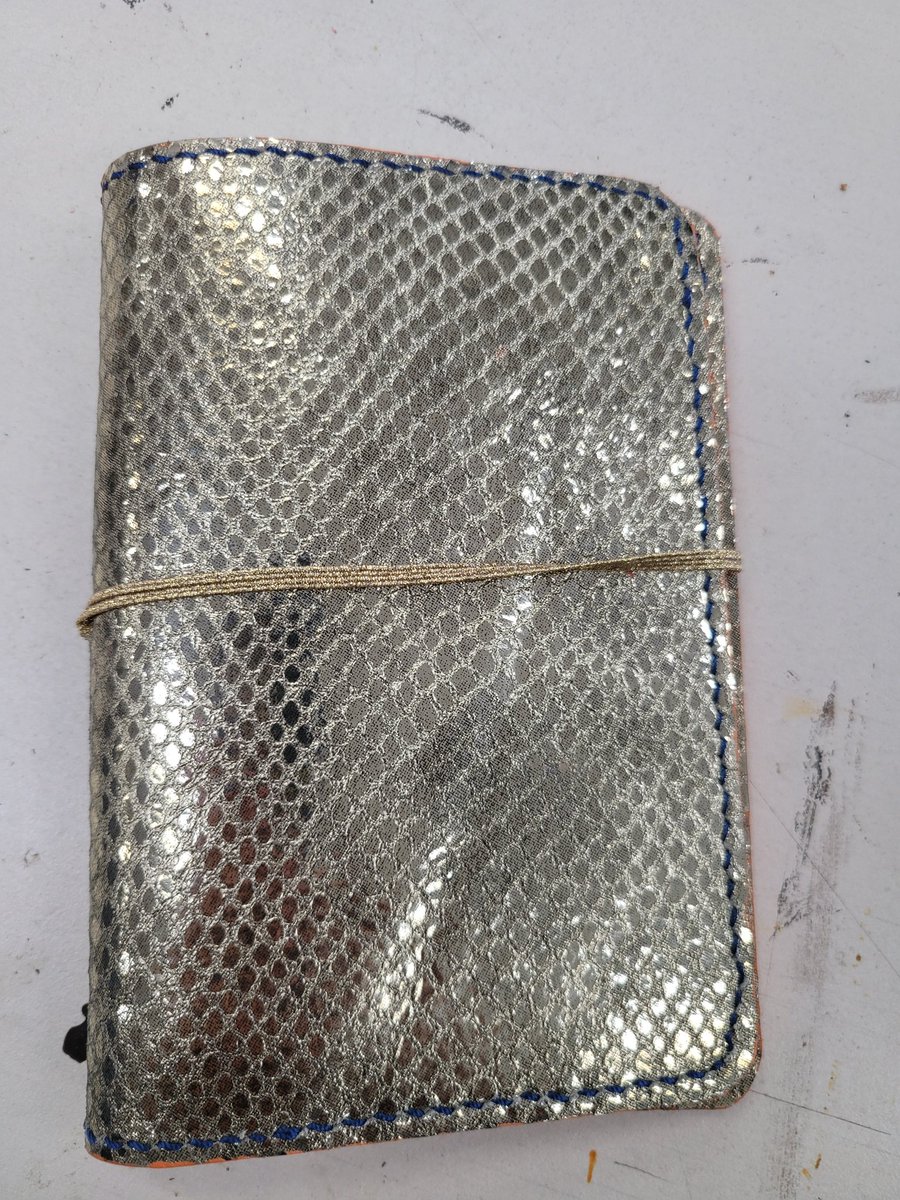 7kgSuazNSlQTV75's tweet image. 그동안 만든 작품ᆢㅎㅎ
따라가기 빡시네ᆢㅎㅎ

#가죽공예 #평생문화센타
#강동교육원 #여권지갑
#카드지갑 #키링
#재미지네ㅎㅎ