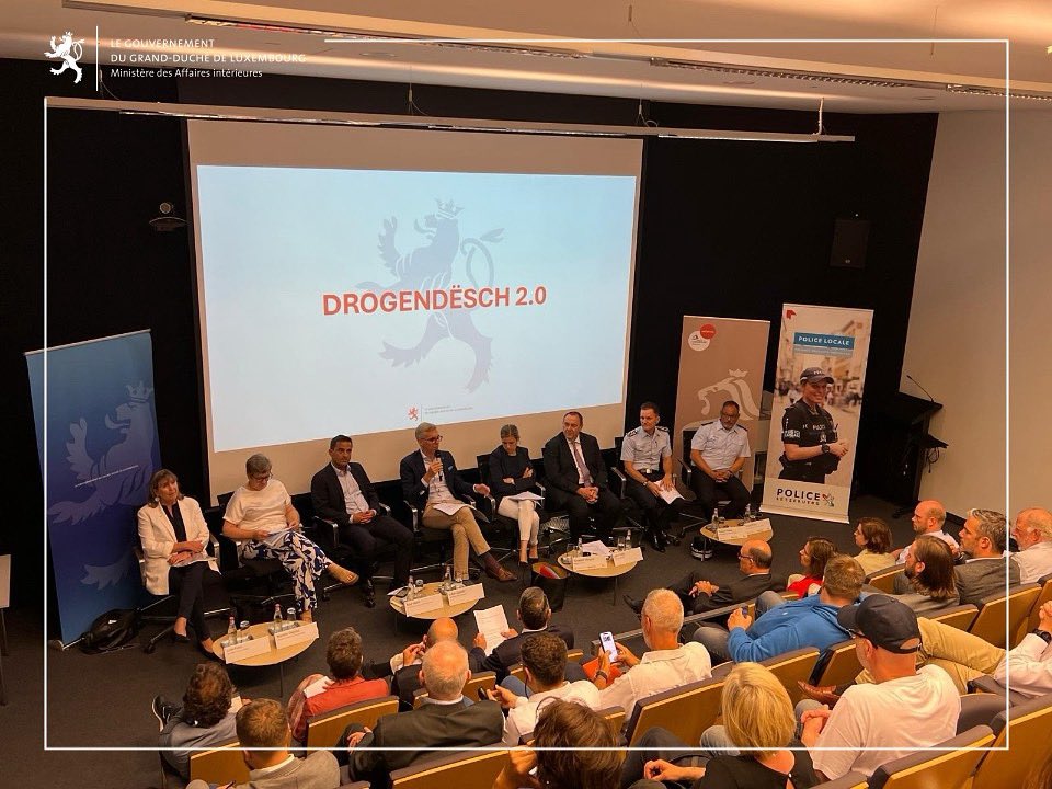 🚨🤝Am Kader vum #Drogendësch2.0 hate mir zesumme mam <a href="/MinJus_Lu/">Ministère de la Justice</a> @M3S @MFSVA <a href="/CityLuxembourg/">Ville de Luxembourg</a> <a href="/PoliceLux/">Police Luxembourg</a> &amp; den Autorités judiciaires eng weider Reunioun mat Bierger aus dem Garer Quartier. 60 konkret Mesuren géint Drogekriminalitéit &amp; fir méi Präventioun.