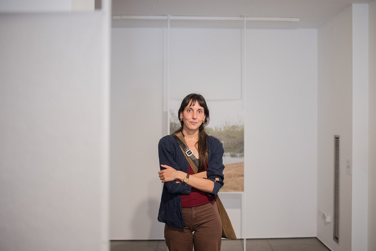 Si l’aigua del Ter parlés, quina història ens explicaria?

Diàlegs amb l’aigua del Ter, la proposta d’Ona Trepat amb l’alumnat de l’#InsRahola ha trepitjat el riu una vegada i una altra fins a deixar un rastre i descobrir el riu com un lloc de vida, memòria i identitat. 
🧵👇
1/3