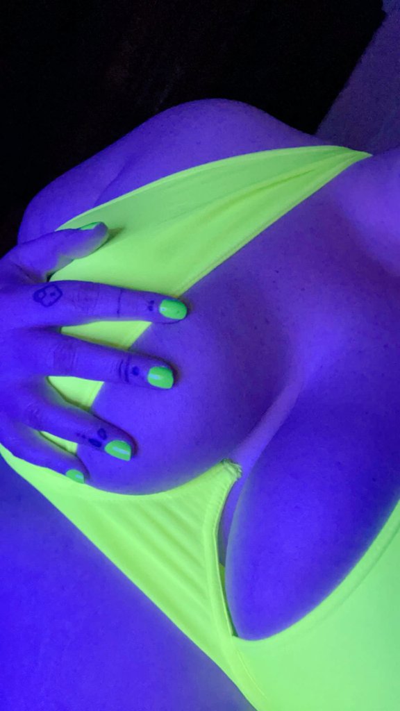 kingbbcslut's tweet photo. ❤ and 🔁 if I can send you a free task https://t.co/L5z5kStajM