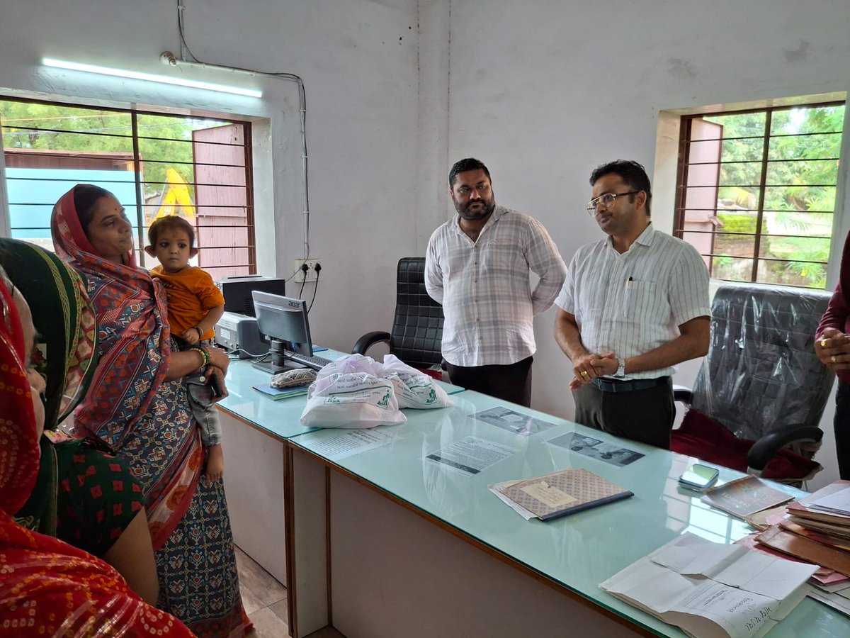Collector & District Magistrate Bhavnagar tweet media