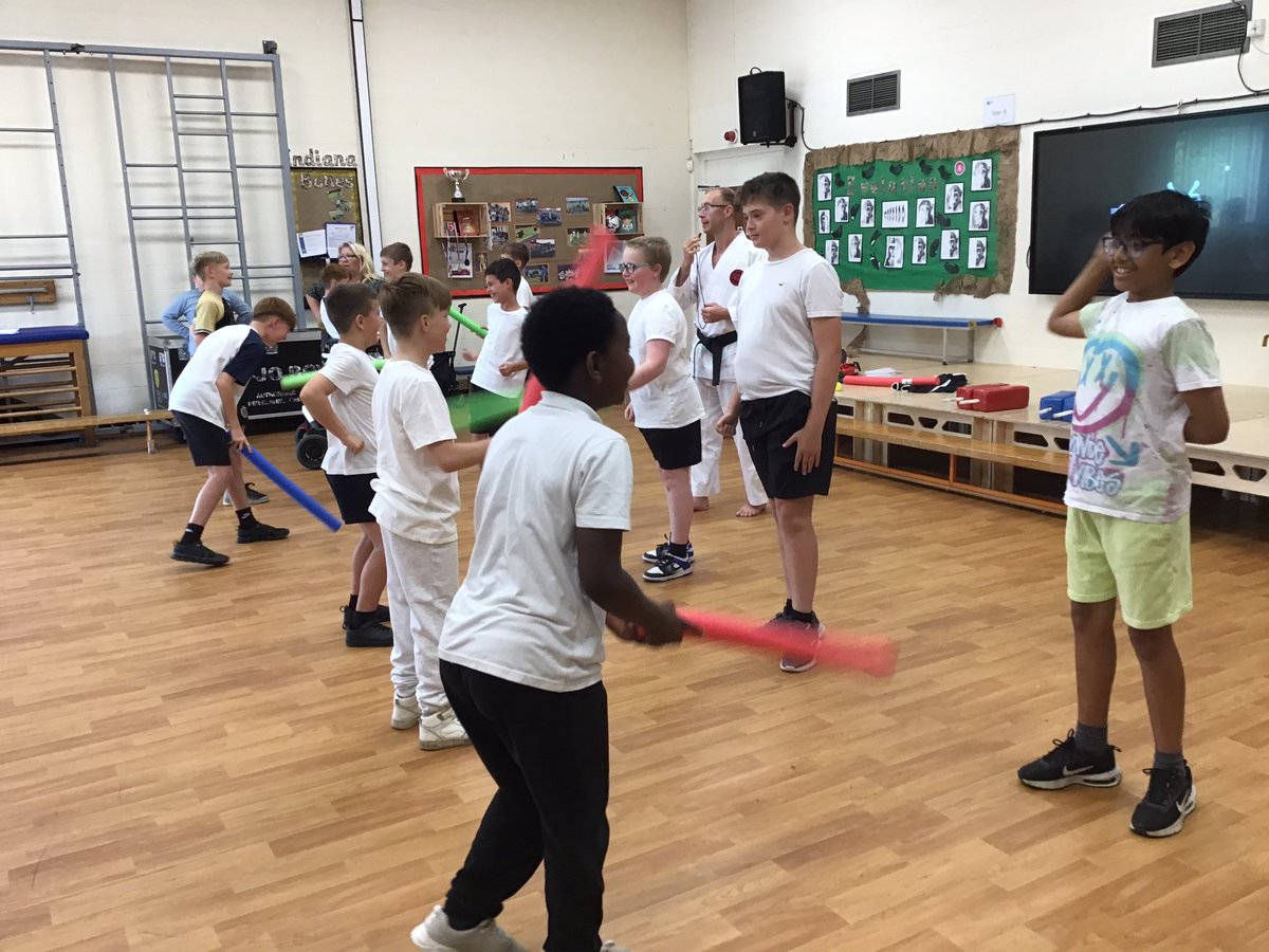 Y6 have had a fabulous karate taster session with ‘Red Tiger Karate’ as part of our ‘Sports Week’.