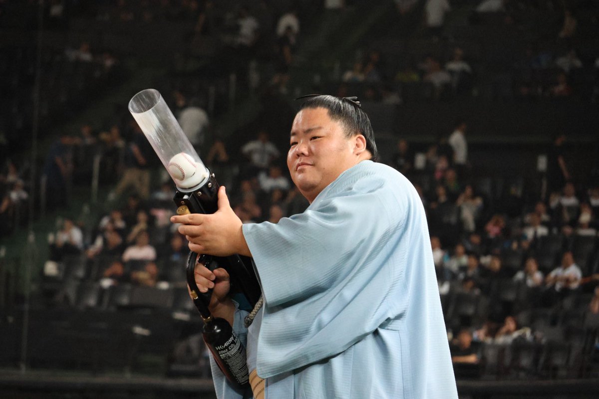 パ・リーグ×大相撲＞ セレモニアルピッチ以外にも、試合前の