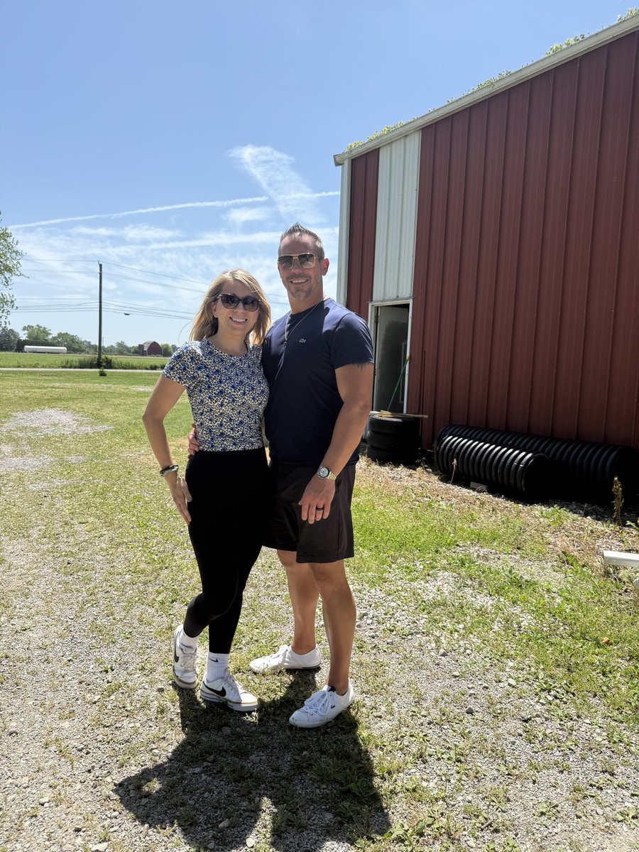 ted_rath's tweet image. Showing our kids the hometown we grew up in is always a fun trip down memory lane…
A great opportunity for reflection!!!
.
.
.
#tedwalk #dailydeposits #defaulturgent #BeyondComfort