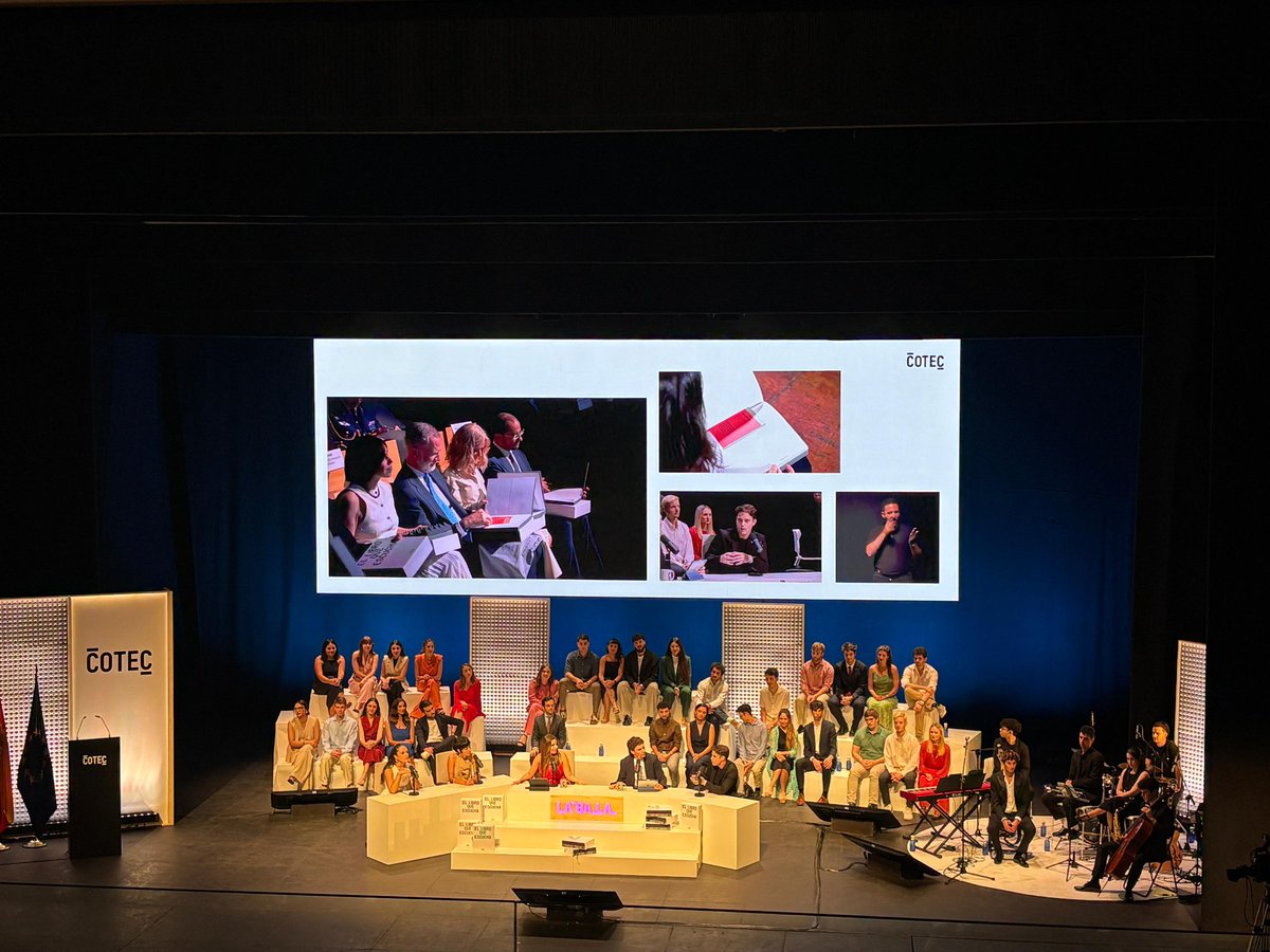 Consejo de la Juventud de Castilla y León (@cjcyl) on Twitter photo ✨GALA COTEC 2025✨
👑 SM El Rey presidió la #GalaCotec2025, que reunió a representantes del campo de la innovación y de las organizaciones miembro de la <a href="/Cotec_Innova/">Fundación Cotec</a>.
👉🏻 El evento se centró en el binomio #Innovación y #Juventud. ✨GALA COTEC 2025✨
👑 SM El Rey presidió la #GalaCotec2025, que reunió a representantes del campo de la innovación y de las organizaciones miembro de la <a href="/Cotec_Innova/">Fundación Cotec</a>.
👉🏻 El evento se centró en el binomio #Innovación y #Juventud.