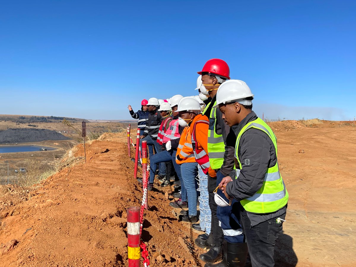 Canyon Coal (@canyoncoal) on Twitter photo đź§µA group of UJ Mining Forum students are spending the day with the team at #khanyecolliery to get some practical insight on how a coal mine operates. #canyoncoal #menar #UJMiningForum <a href="/go2uj/">University of Johannesburg</a> <a href="/MiningForum_UJ/">UJ Mining Forum</a> đź§µA group of UJ Mining Forum students are spending the day with the team at #khanyecolliery to get some practical insight on how a coal mine operates. #canyoncoal #menar #UJMiningForum <a href="/go2uj/">University of Johannesburg</a> <a href="/MiningForum_UJ/">UJ Mining Forum</a>