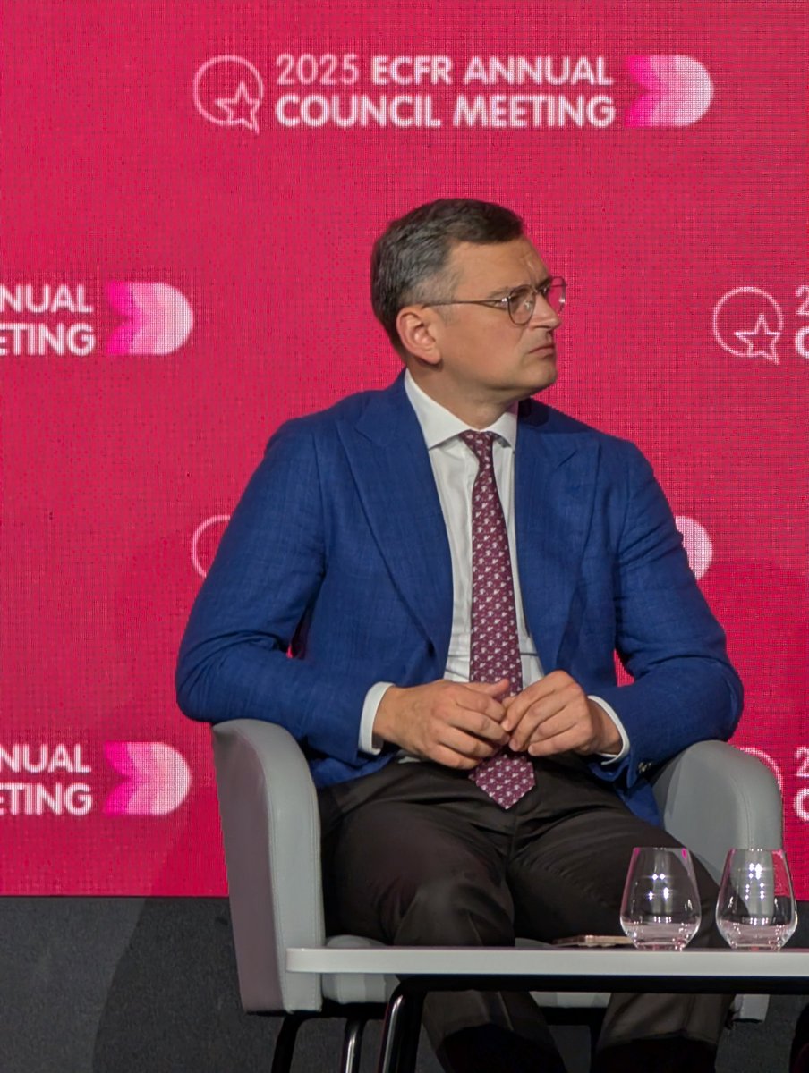 Dmytro Kuleba gives strong starting lines for the #ACM2025 in Warsaw:
Learn to be fast, Europe! Integrate, integrate, integrate - this is the only way forward. And, keep the public with you, in particular on increasing military spending.