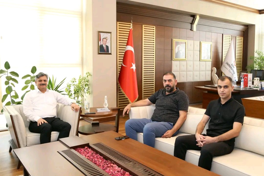 CENGIZOZBILICI's tweet photo. Siirt Üniversitesi Rektörü Sayın Prf.Dr Nihat ŞINDAK hocamıza misafirperverliğinden ötürü teşekkür ederim https://t.co/znO6RnakbJ