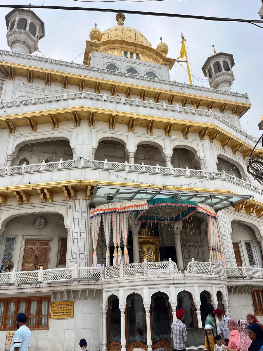 ਅਕਾਲ ਤਖ਼ਤ ਸਾਹਿਬ,ਸੱਚੇ ਪਾਤਸ਼ਾਹ ਲਾਜ ਰੱਖਿਓ ਗਰੀਬ ਦੀ #akaltakhatsahib 🙏🏼