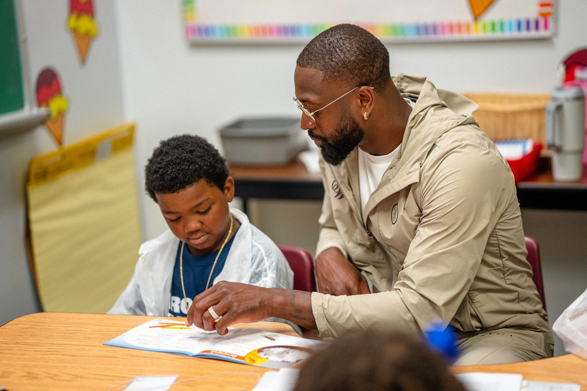 Huge thanks to <a href="/DwyaneWade/">DWade</a> and <a href="/TragilWade/">Tragil Wade</a> for stopping by the Tragil Wade-Johnson Summer Reading Program! Your support helps Milwaukee kids beat the summer slide and grow their literacy skills. ☀️ 📚 #BeTheDifference