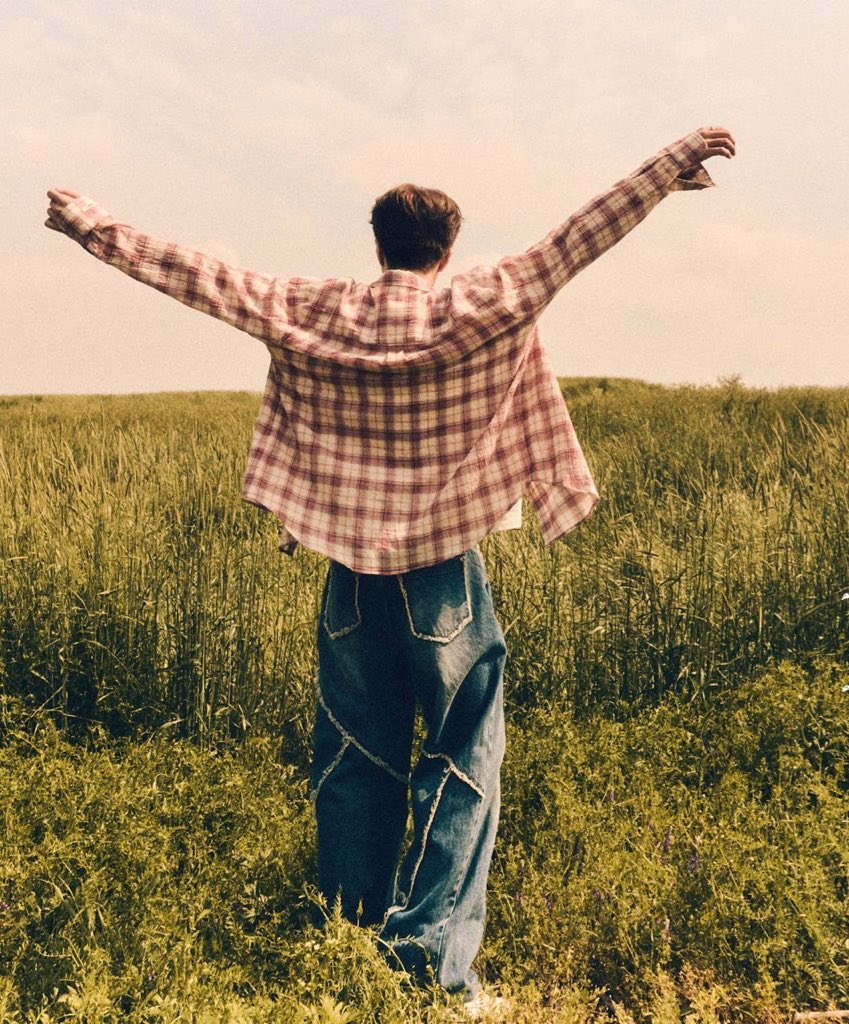 ESCAPE TO ME #YOUNGJAE <3