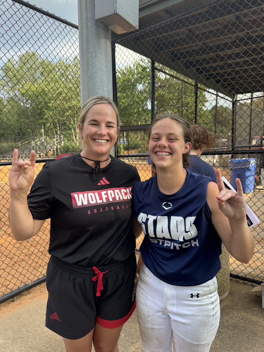 AWestbrook2029's tweet photo. Huge thanks to the coaches who stood out in the heat yesterday for the Diamond Direction camp in Rock Hill, SC! Special thanks to my teams coaches, Coach Sydney from WCU and Coach Morgan from QC. I had a great time and learned a lot. Can’t wait to start the tournament today! https://t.co/rpdMlrJHx9