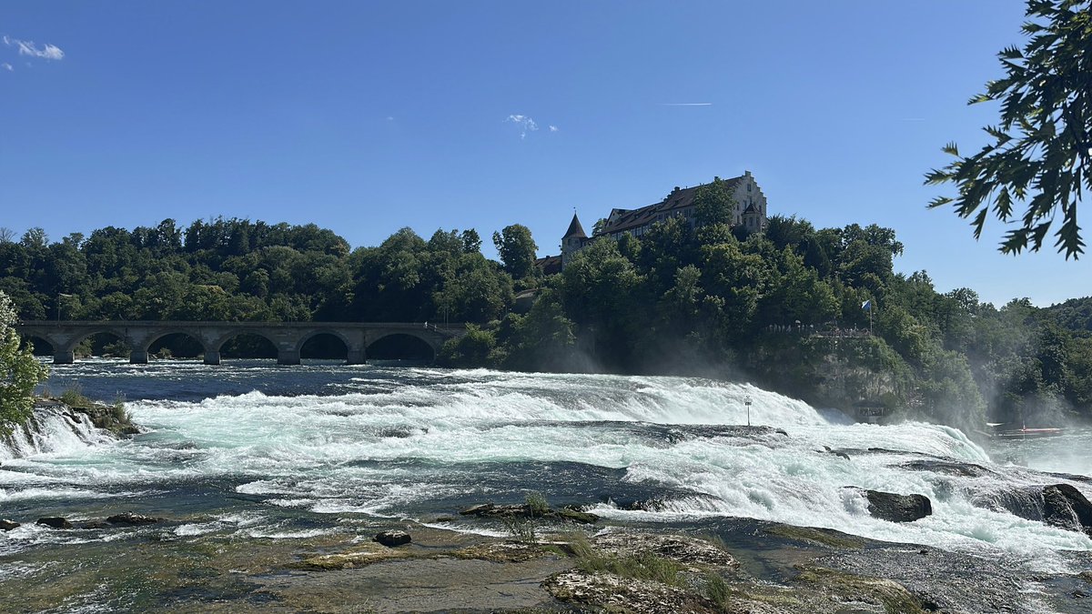 Feeling incredibly grateful to be in Zurich presenting my research on developing a conceptual framework/model for a Digital Information Management System to support the construction circular economy in the Sustainable Built Environment Conference (SBE25) 🌍🇨🇭
<a href="/reconmatic/">RECONMATIC</a>