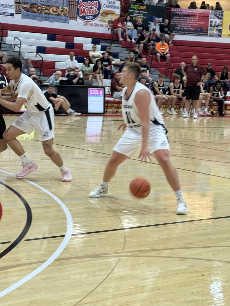 nick roeglin tweet media