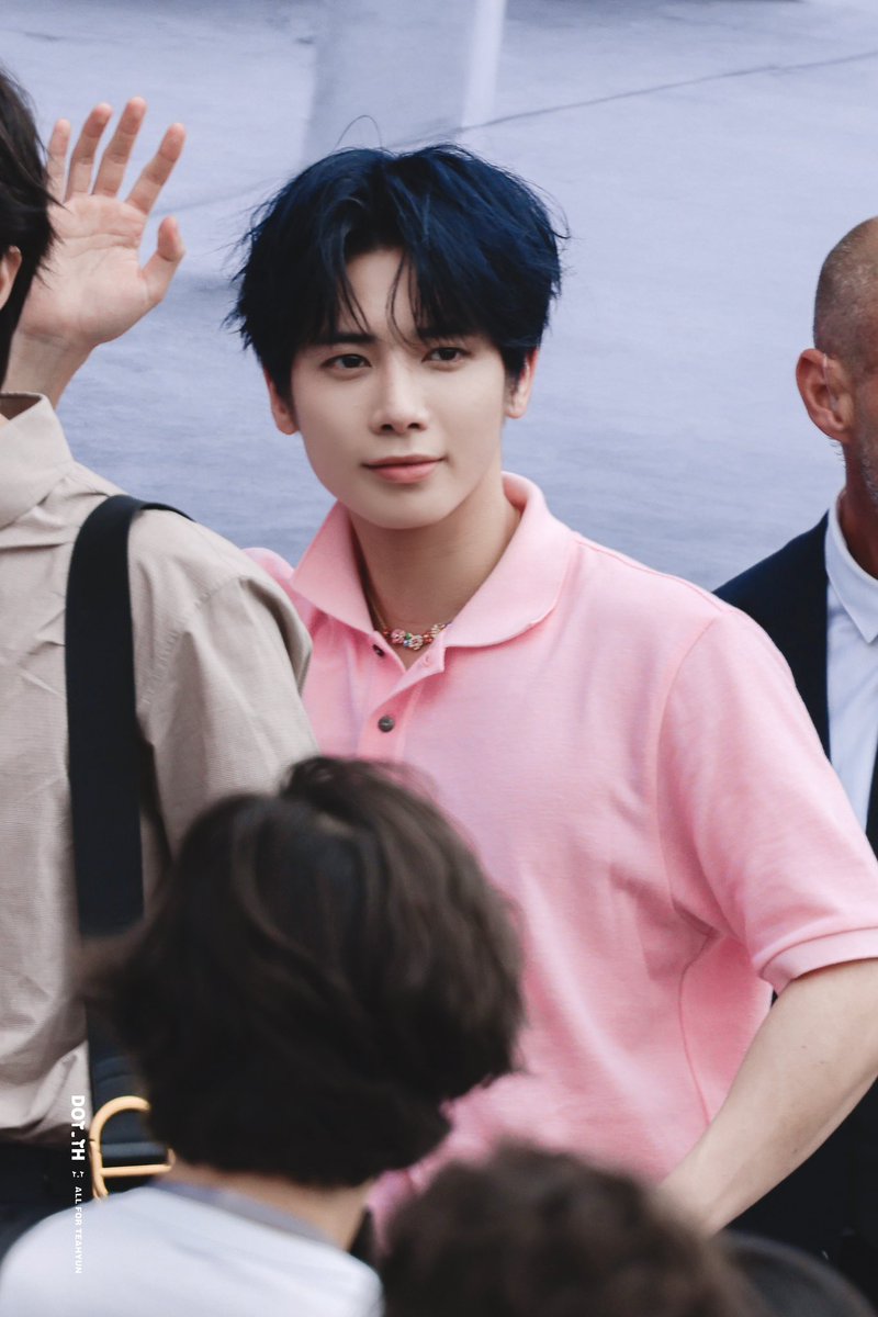 dotdot_th's tweet image. 250627
#TAEHYUN #ํํ #ใใใงใณ
#TXT_TAEHYUN #TXT_ํํ
#TXT #ํฌ๋ฐํฌ #ํฌ๋ชจ๋ก์ฐ๋ฐ์ดํฌ๊ฒ๋
#TOMORROW_X_TOGETHER