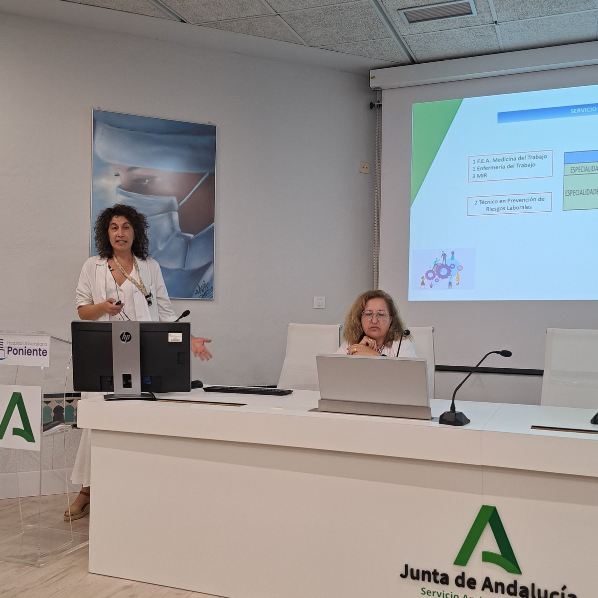 Un año más, el #HUnivPoniente celebra una jornada de acogida para profesionales que se incorporan como refuerzo durante la época estival
Un primer contacto para dar a conocer el trabajo en las diferentes unidades
#SomosPoniente 
<a href="/saludand/">Consejería de Salud y Consumo</a> <a href="/AlmeriaJunta/">AlmeríaJunta</a> <a href="/peacro/">PEDRO ACOSTA</a>