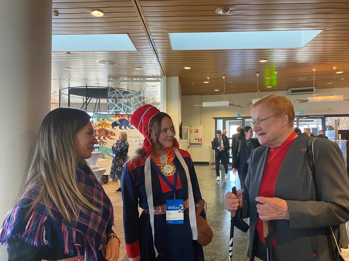 ”We are quite good already but we can do better” said president <a href="/TarjaHalonen/">Tarja Halonen</a> at EU Indigenous peoples’ dialogue at #euarcticforum in Kittilä. Arctic example of cooperation is unique and necessary as human rights are under attack worldwide. @EU_Mare