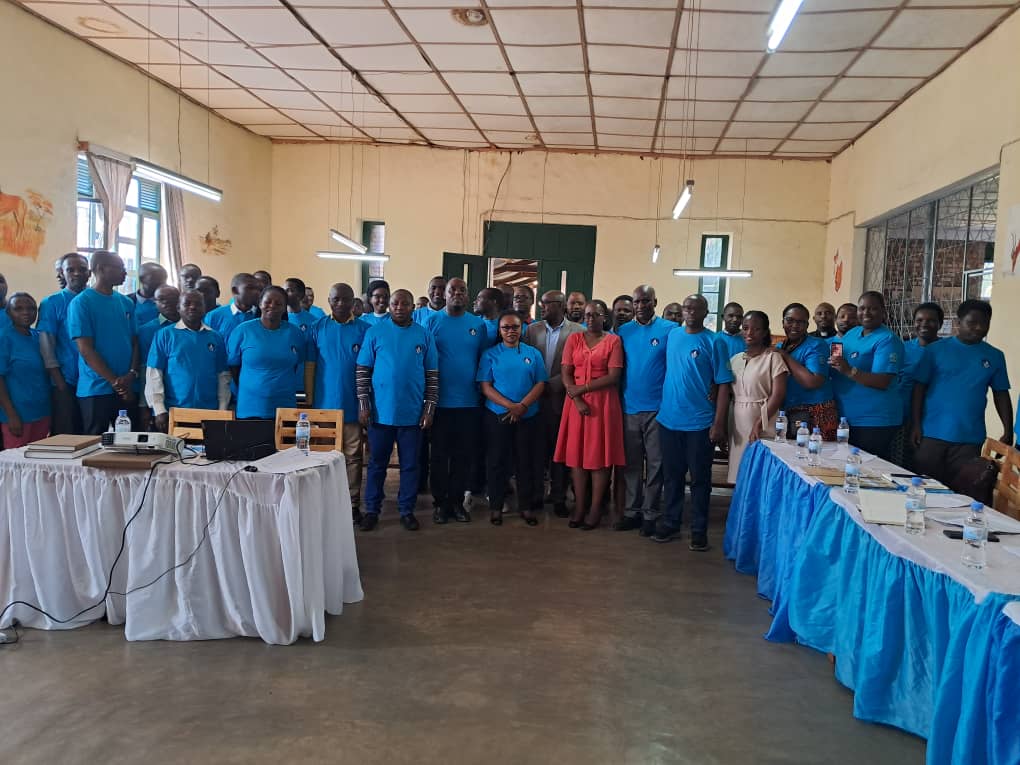 Coalition Umwana ku Isonga (CUI). (@umwanakuisonga) on Twitter photo During the campaign <a href="/Rwanda_Child/">National Child Development Agency | Rwanda</a> focused on child rights and child protection in general while <a href="/RwandaICT/">Ministry of ICT and Innovation | Rwanda</a> emphasized on online protection where the online risks were mentioned and do's and don'ts while online. During the campaign <a href="/Rwanda_Child/">National Child Development Agency | Rwanda</a> focused on child rights and child protection in general while <a href="/RwandaICT/">Ministry of ICT and Innovation | Rwanda</a> emphasized on online protection where the online risks were mentioned and do's and don'ts while online.
