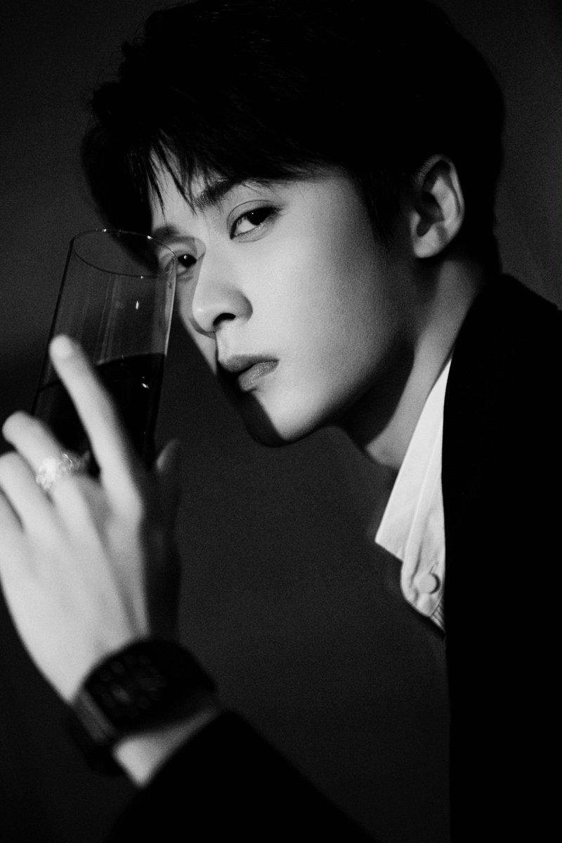 JCT_OfficialGFC's tweet photo. 2025/6/27 Shanghai TV Festival 

“As light and shadow begin, attention focuses, weaving stories into frames📺
Shanghai TV Festival, 𝟑, 𝟐, 𝟏 𝐀𝐜𝐭𝐢𝐨𝐧!”

#檀健次 #tanjianci #đànkiệnthứ #ถานเจี้ยนซื่อ #단건차 #タンジェンツー https://t.co/MzhzwoRSbn