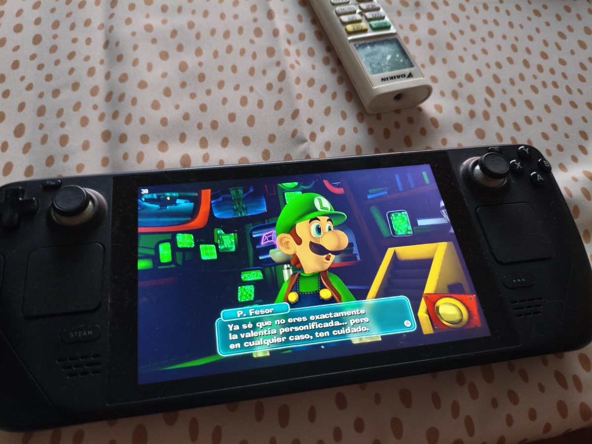 Makergeek1's tweet image. No conocía yo este pedazo de juego #luigimansion Gracias a la Steam Deck disfrutándolo sin una Nintendo switch.