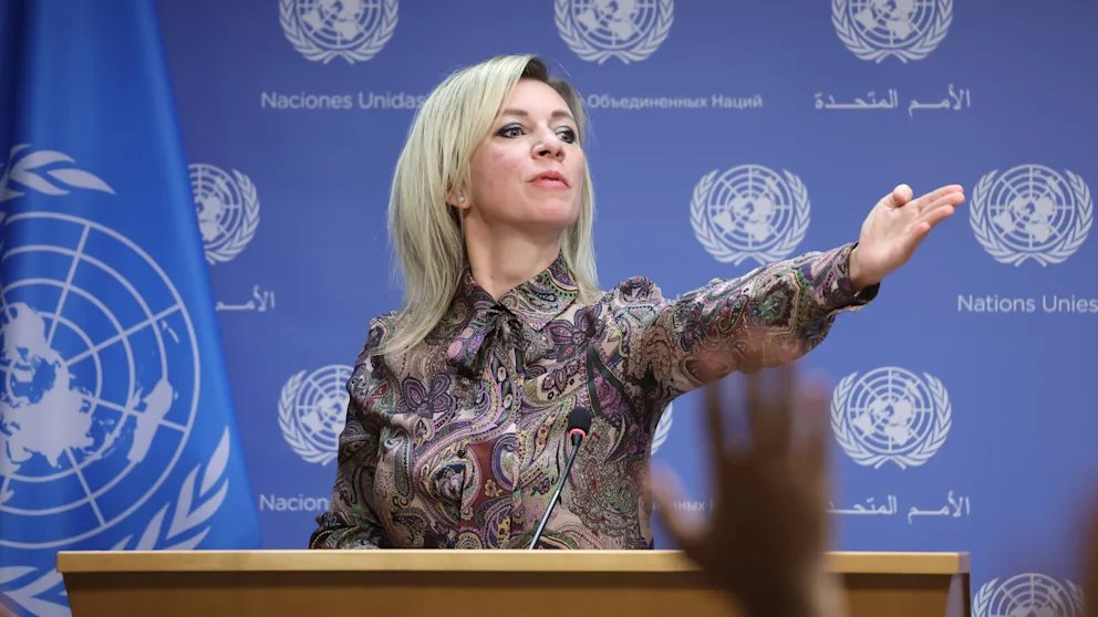 Russland kontrolliert im eigenen Land die Medien und darf selbst hierzulande nahezu uneingeschränkt mit Journalisten für den Diktator Putin arbeiten und weiter Propaganda betreiben. 

Weil zuletzt einige Visas von russischen "Journalisten", die an staatlichen Propagandaschulen