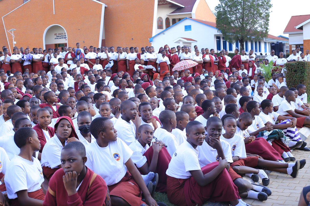 mpcuganda's tweet image. #Peace smarts within self, #Peace is #Contagious
As unite here today, for the launch,  it&apos;s a call for collective responsibility to foster peace, starting with inner-self to global community
A violence-free generation is possible 

By @kirunda_sa26510 
@mpcuganda Gen. Secretary!