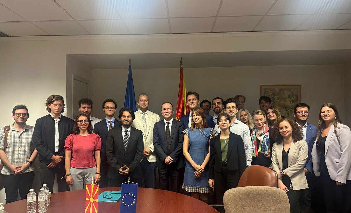 Happy to host <a href="/YPFPBrussels/">Young Professionals in Foreign Policy Brussels</a> at the Mission of 🇲🇰 to the 🇪🇺!

Inspired by a lively exchange on diplomacy and the future of the European Union.

Always a pleasure to connect with the next generation of decision makers.