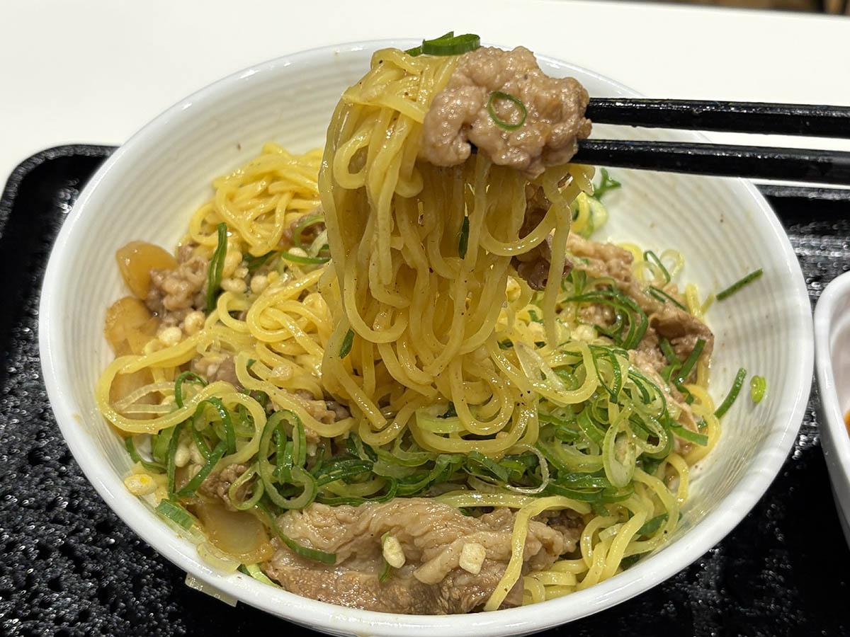 【今日の人気記事】吉野家、初の麺メニュー「牛玉スタミナまぜそば」 watch.impress.co.jp/docs/news/2025…