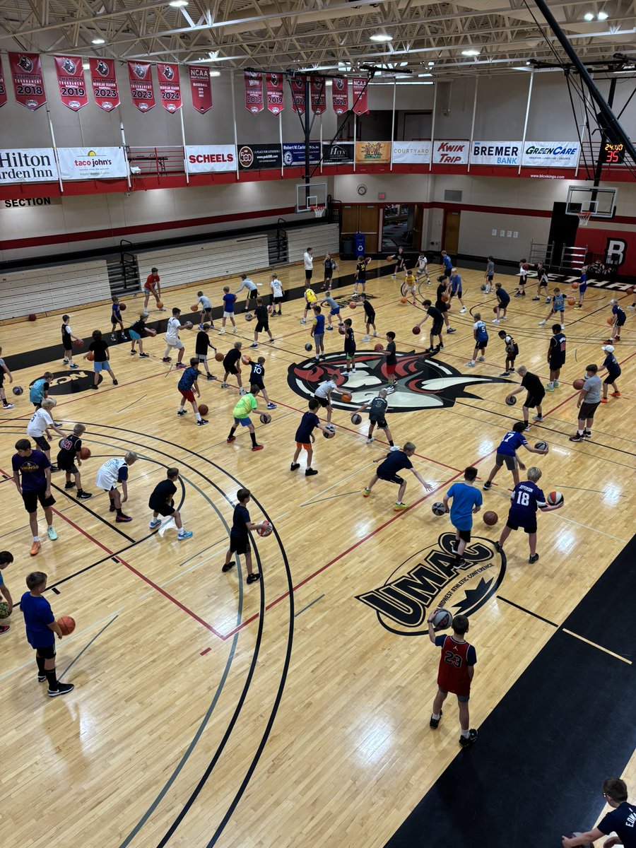 5th-8th grade camp ✅

We really enjoyed working with all our campers!! Lots of energy in the gym this week! The kids got better and most importantly had a ton of fun‼️🏀