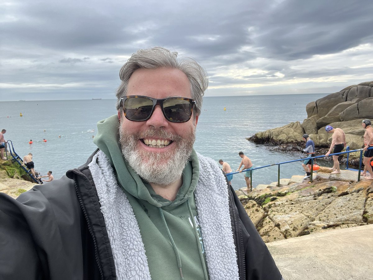 DunleavyBernard's tweet image. Swim 327/365…getting the weekend started early! #365Swims #AYearInTheDrink #27thJune #FortyFoot #Sandycove #15MinuteSwim #82500mIn327Swims @DLRTourism @outdoorswimming