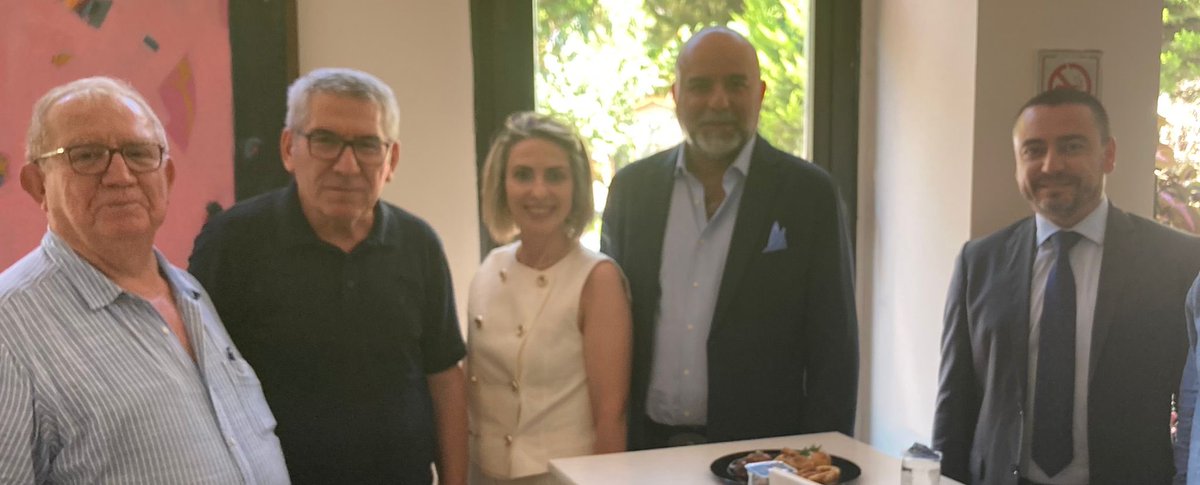 Süt ve et üretimindeki SORUNLAR ve çözüm önerileri konusunda yapılan Üretici ve sektör temsilcileri toplantısındayım.