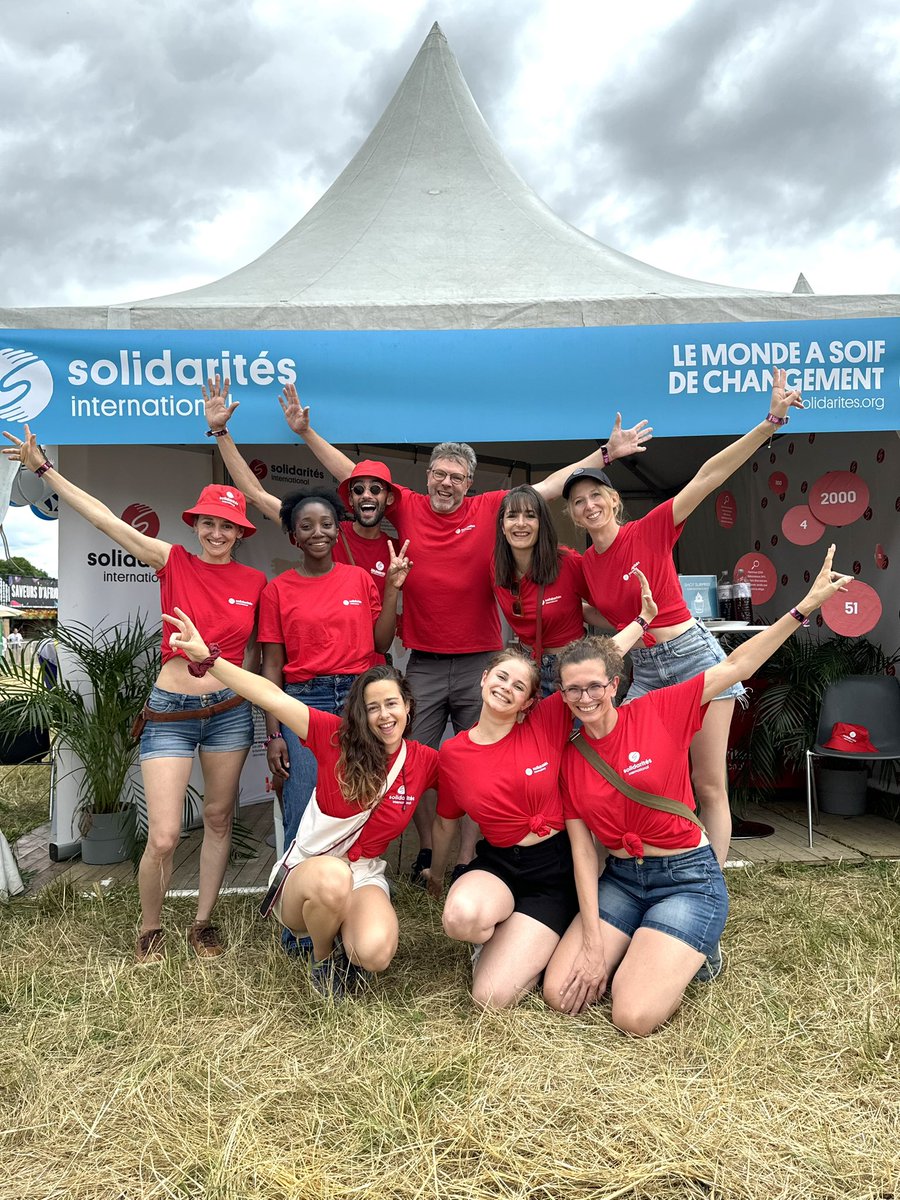 C’est parti pour les <a href="/Solidays/">Solidays</a> et trois jours d’animation avec <a href="/Solidarites_Int/">SOLIDARITÉS INTERNATIONAL</a> ! 

Venez rencontrer nos bénévoles au Village Solidarité et tester vos connaissances sur l’accès à l’eau 💦

#solidays #solidays2025 #VillageSolidarité