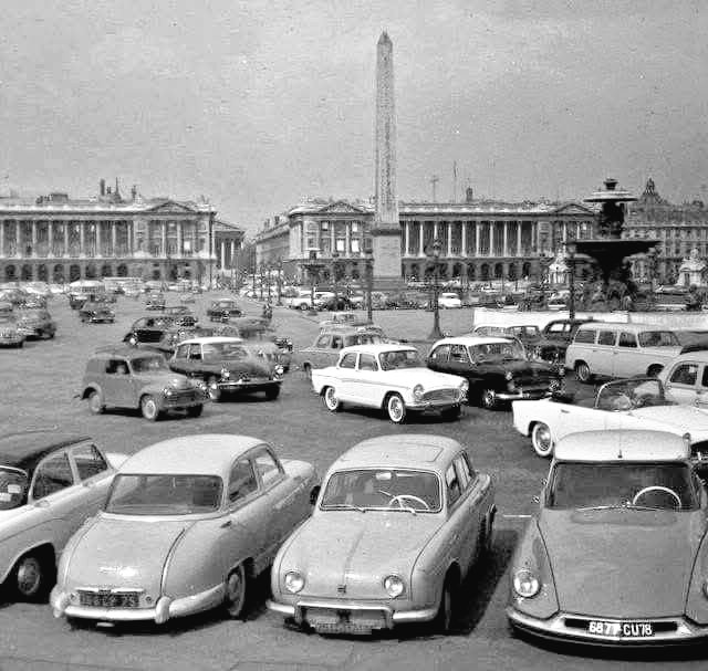 ThierryTout's tweet image. PARIS EN 1962 🇫🇷
La Place de la Concorde et les automobiles de l'époque.
Déjà une autre France...🧐