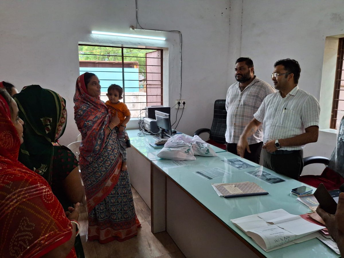 Collector & District Magistrate Bhavnagar tweet media
