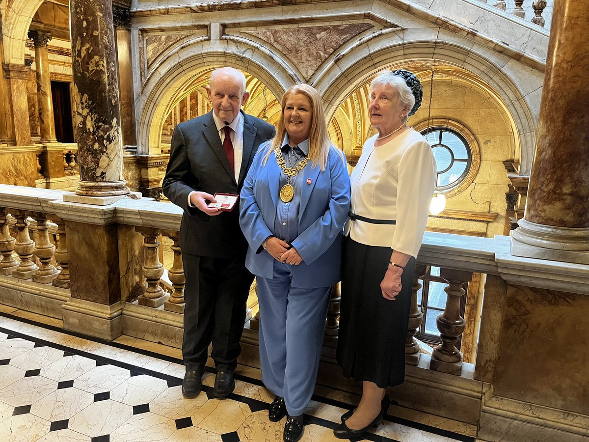 robert_hmfsi's tweet image. Truly honoured to be invited to join my great friend James Smith BEM and his lovely family at today’s investiture ceremony in the stunning Glasgow City Chambers. A well-deserved honour for an incredible public servant. @JamesSm14490460 @fire_scot