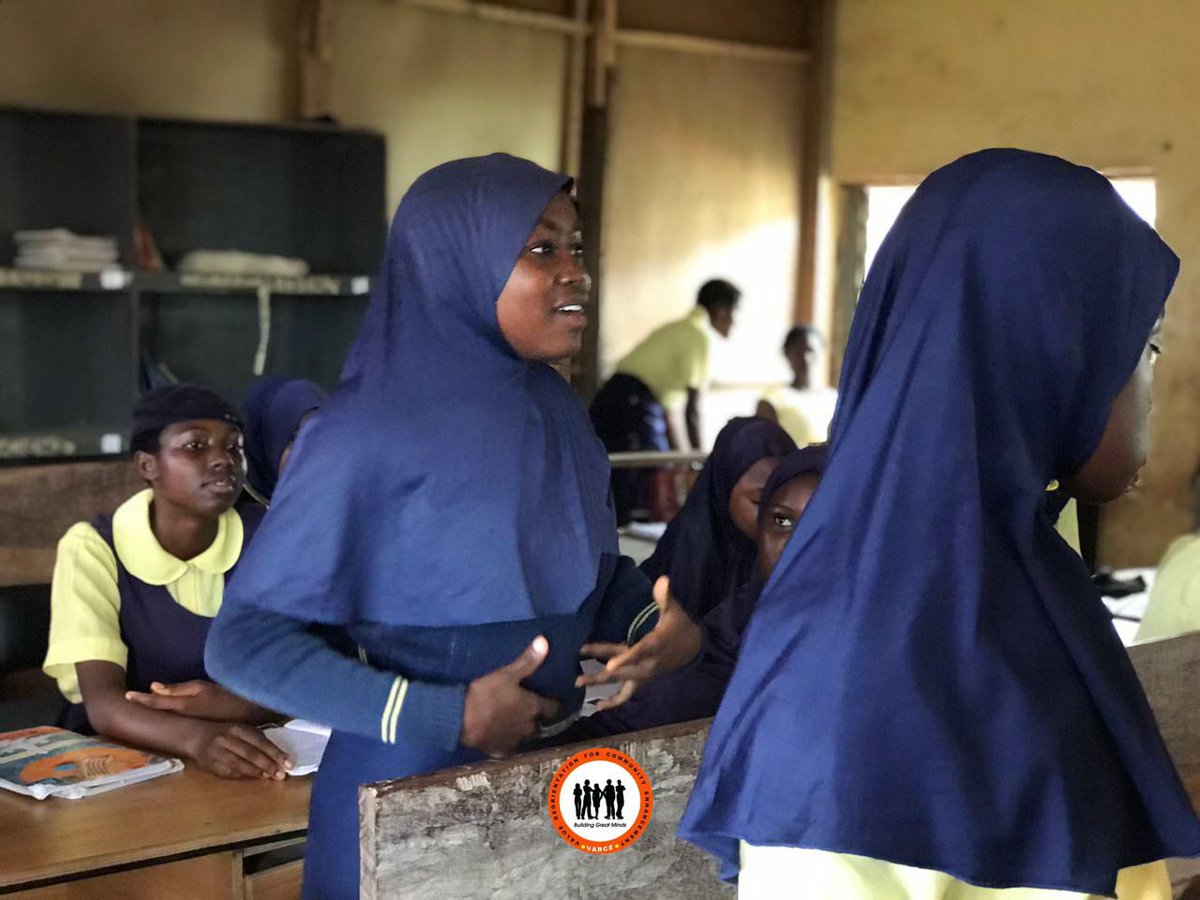 VARCENigeria's tweet photo. The Gender Education department conducted this month’s VARCE Health Club intervention with girls at Unity High School on menstrual health and hygiene thereby creating a safe space for girls to discuss menstrual health and hygiene.

This session focused on sharing knowledge https://t.co/5kX899SAum
