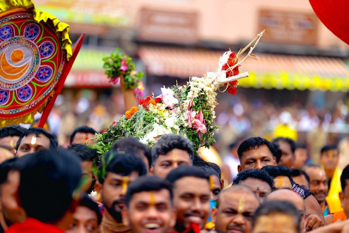 gurupadanath's tweet photo. ଜୟ ଜଗନ୍ନାଥ 🙏🙏🙏
#Rathayatra2025 #Jayjagannath https://t.co/RgnojfLCQv