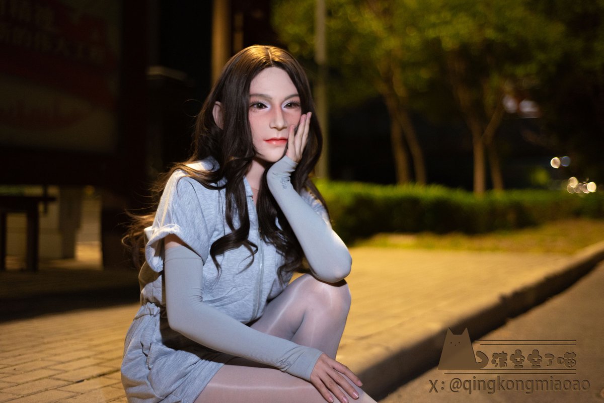 深夜游走的神秘 少女 2.0
#fetizen铃夏    
源自：<a href="/Fetizen_Mask/">媛野 Fetizen Mask【中文版】</a>
#Masker #Femalemask